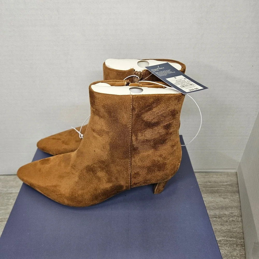 Universal Thread Taylor Tan Faux Suede Kitten Heel Pointed Toe Ankle Boot Size 9